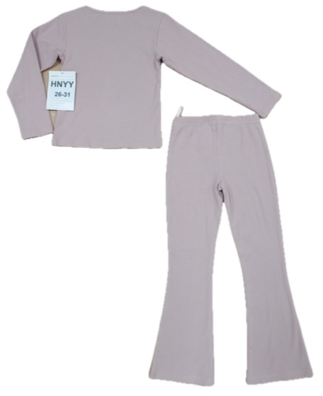 Lilac ribbed lounge set, back view